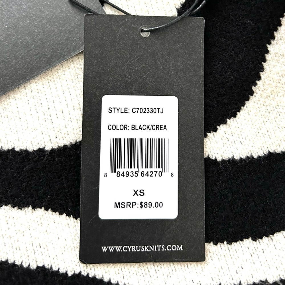 🍒NWT Women’s CYRUS Black/Cream Sweater with Zebra Pattern. Size: Extra Small - Picture 10 of 14